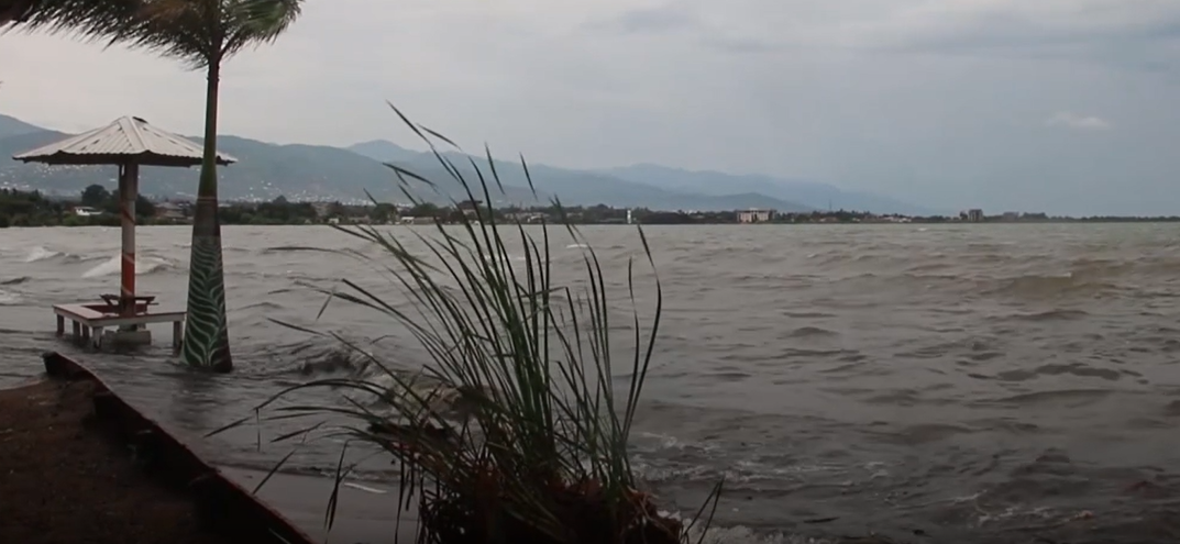 « Le Lac Tanganyika vomit » : l’histoire se répète